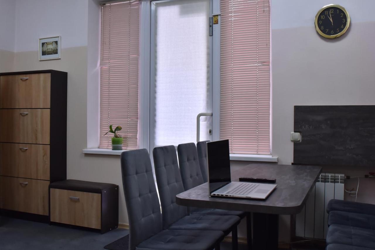Hostel 777 Darnitsa 基輔 外观 照片